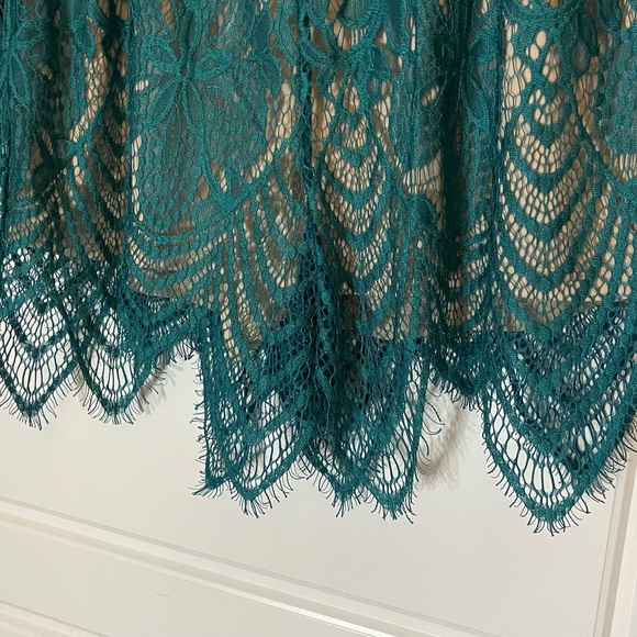 Green lace Boho romper Xhileration size Small - Picture 2 of 10